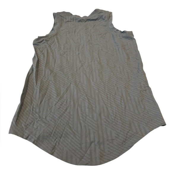DSG Women’s Movement Tank Blue With Geometric design - Picture 5 of 10